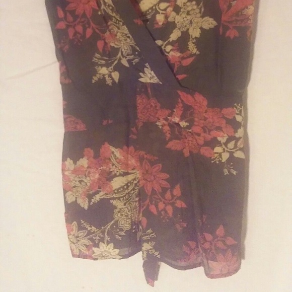 Old Navy Perfect Fit(S:L) Sleeveless Blouse - Picture 4 of 5